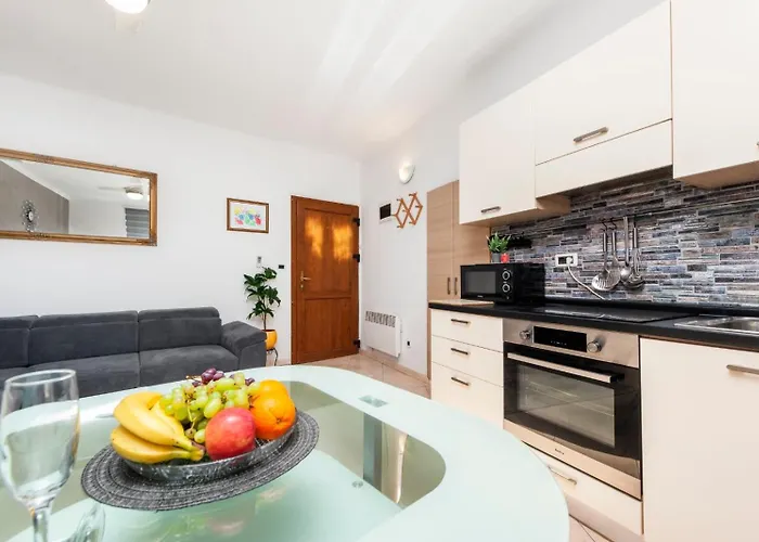 Rogic *