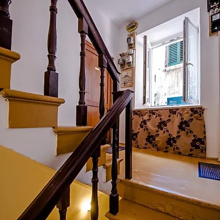 Rogic Apartment